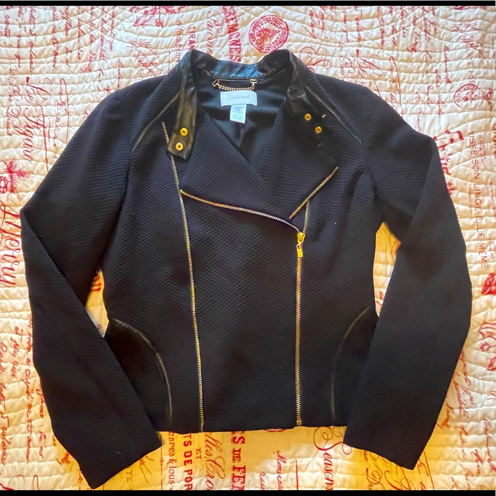 Cache quilted asymmetric black jacket size6